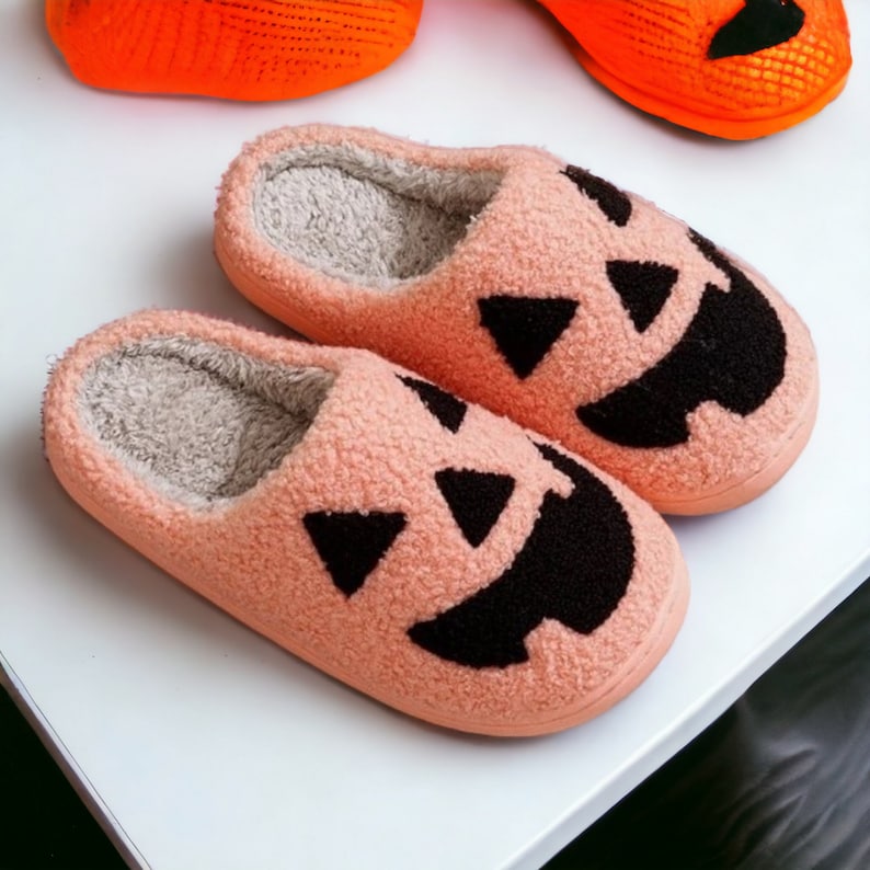 Neuvo™ - Cozy Pumpkin Slippers