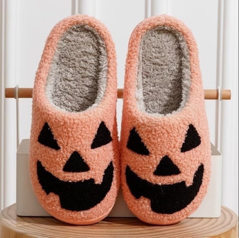 Neuvo™ - Cozy Pumpkin Slippers